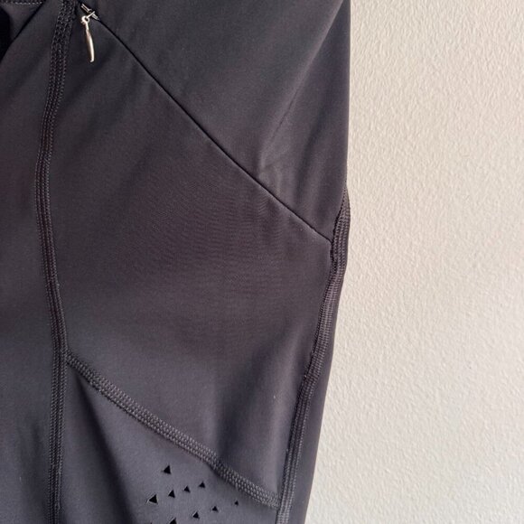 Athleta Womens Black Leggings Size Small S with zipper pockets and cutout design - Picture 6 of 10